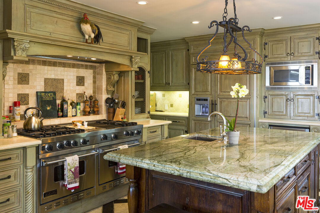 MLS #25610067 image #23