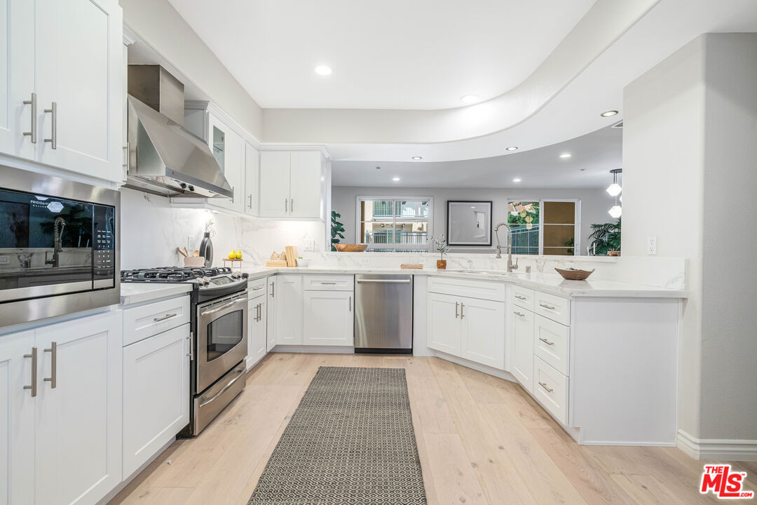 MLS #25610075 image #16