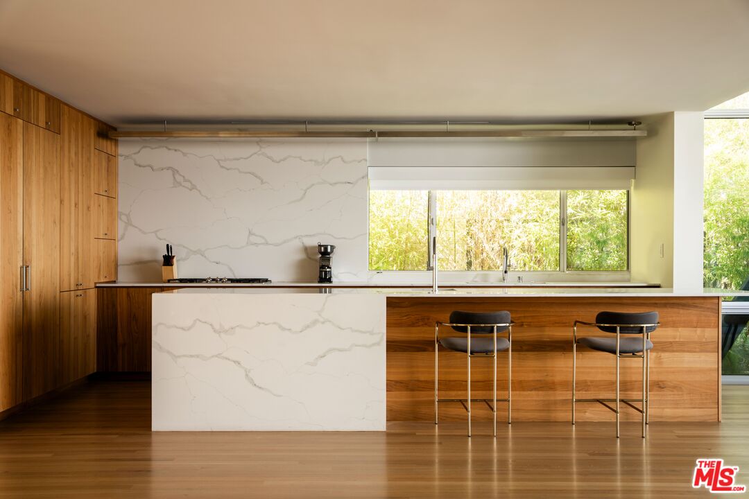 MLS #25610081 image #14