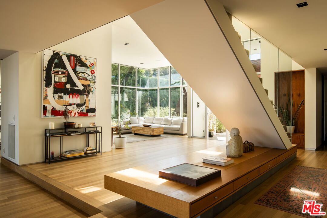 MLS #25610081 image #16