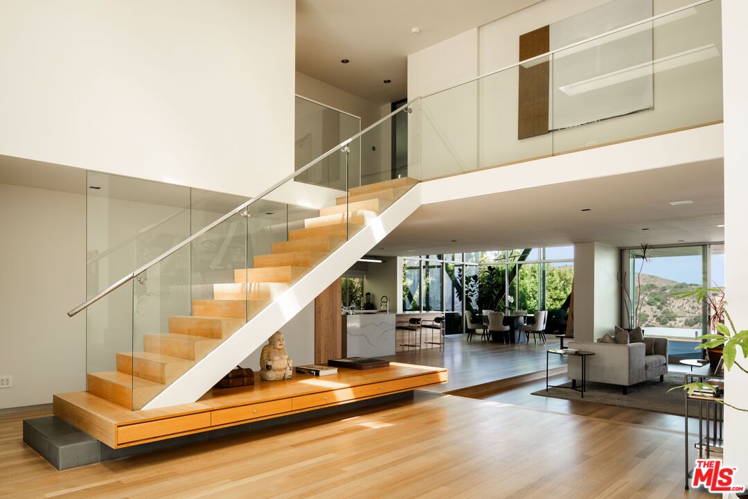 MLS #25610081 image #18