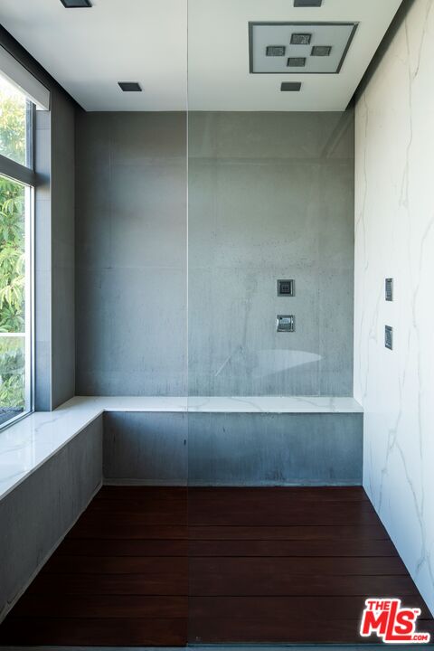 MLS #25610081 image #25