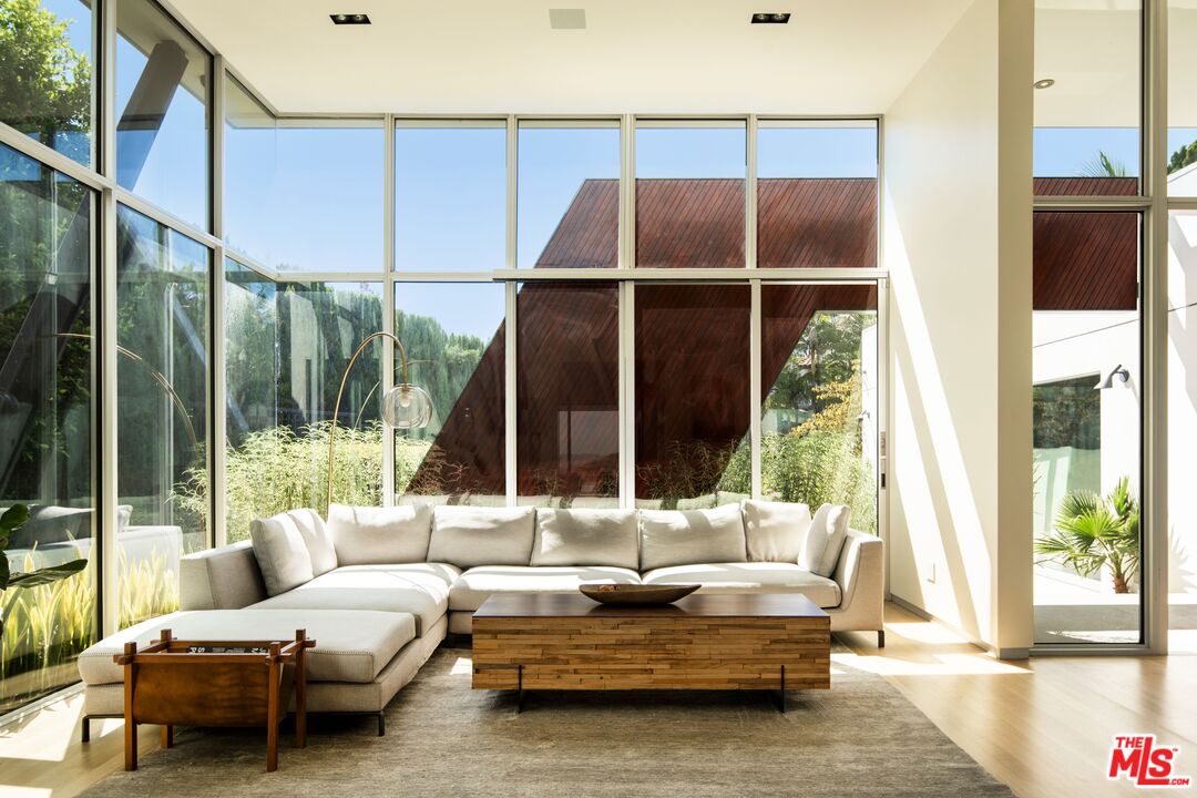 MLS #25610081 image #4