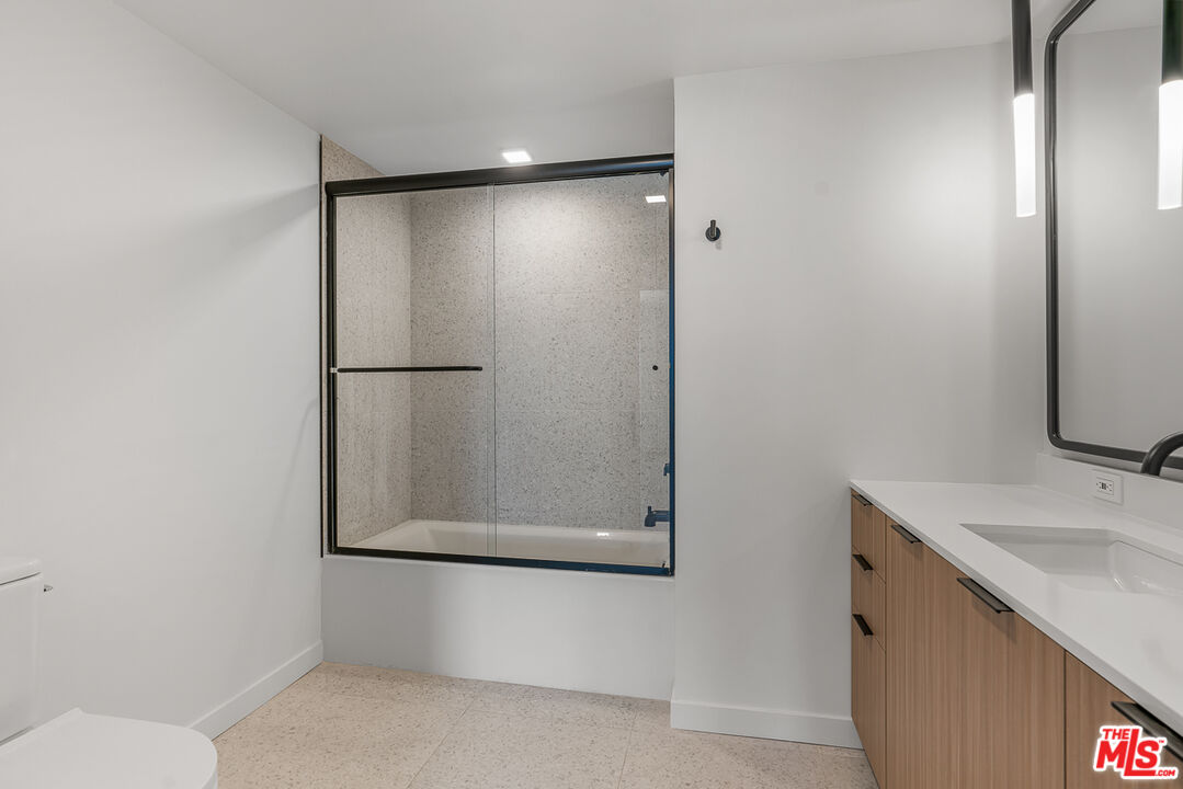 MLS #25610095 image #15