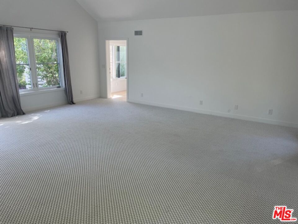 MLS #25610133 image #9