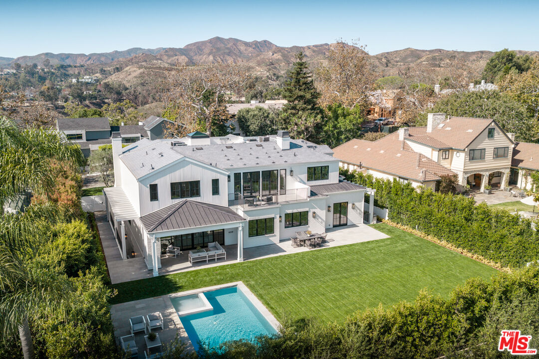 MLS #25610139 image #2