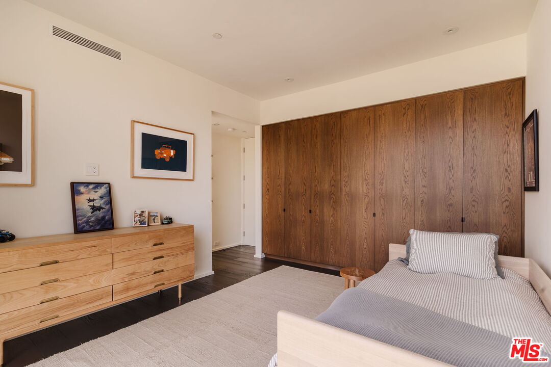 MLS #25610155 image #23