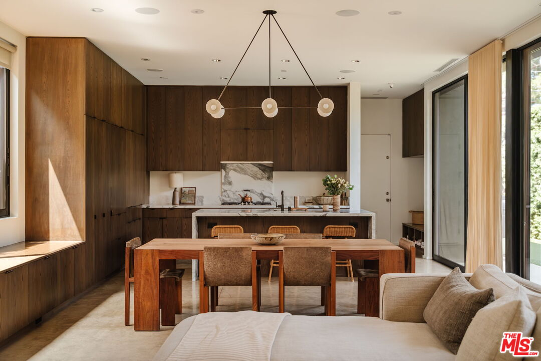 MLS #25610155 image #0