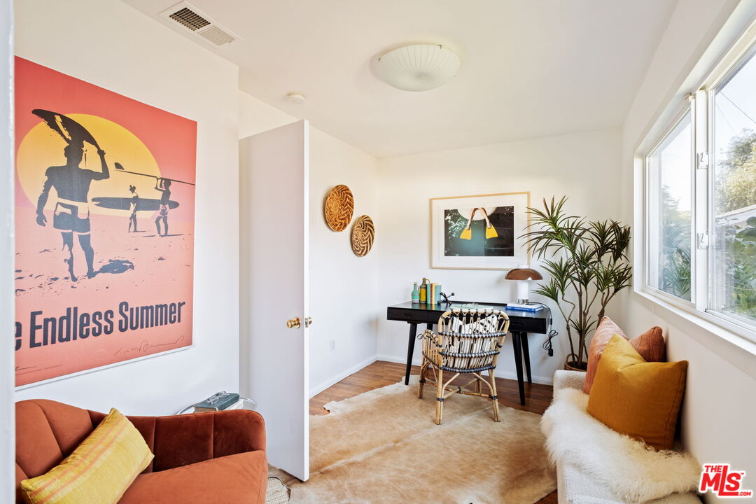 MLS #25610197 image #20