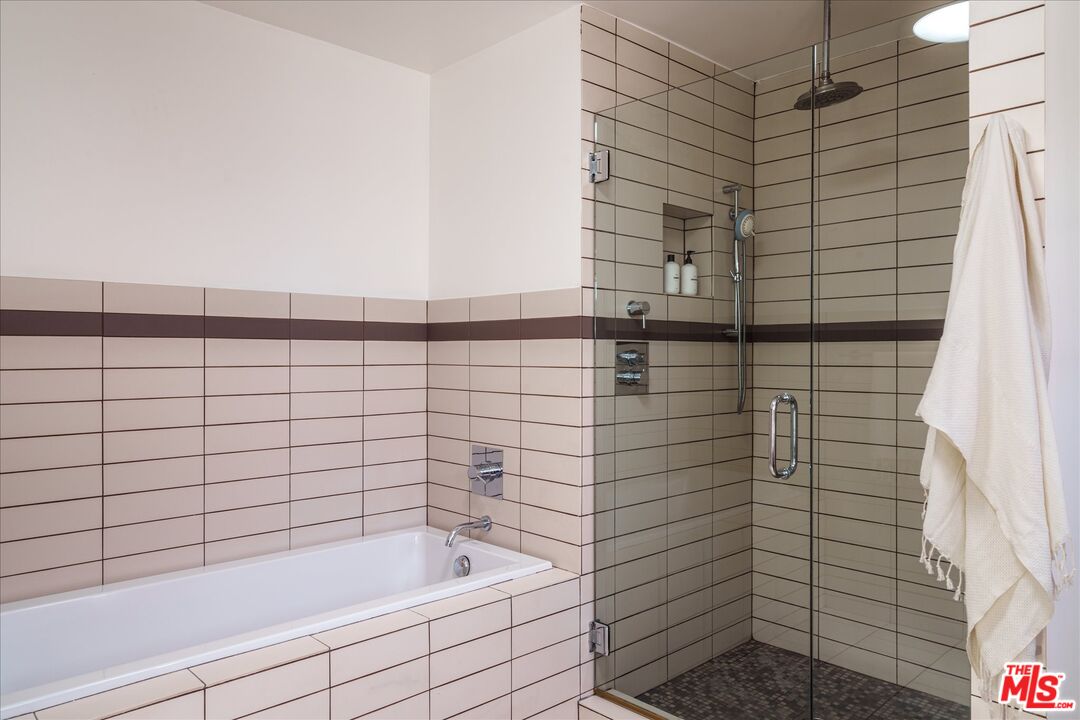 MLS #25610225 image #22