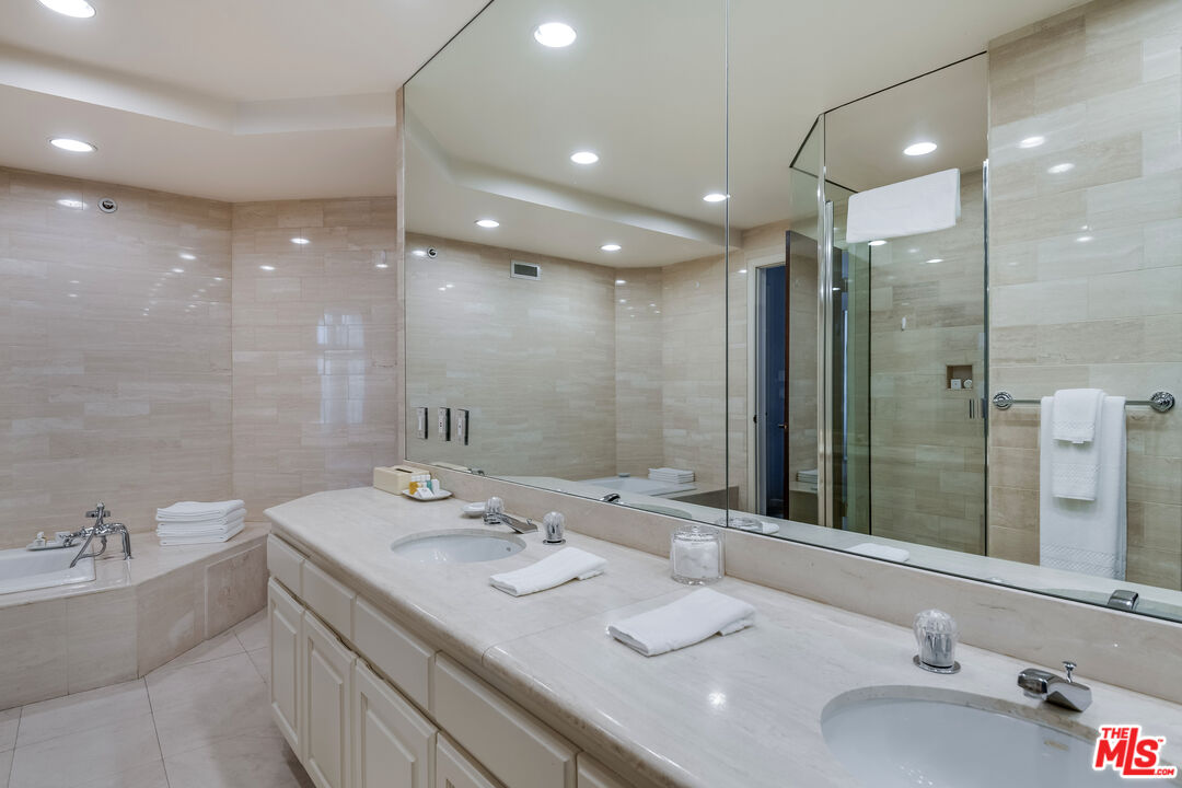 MLS #25610293 image #12