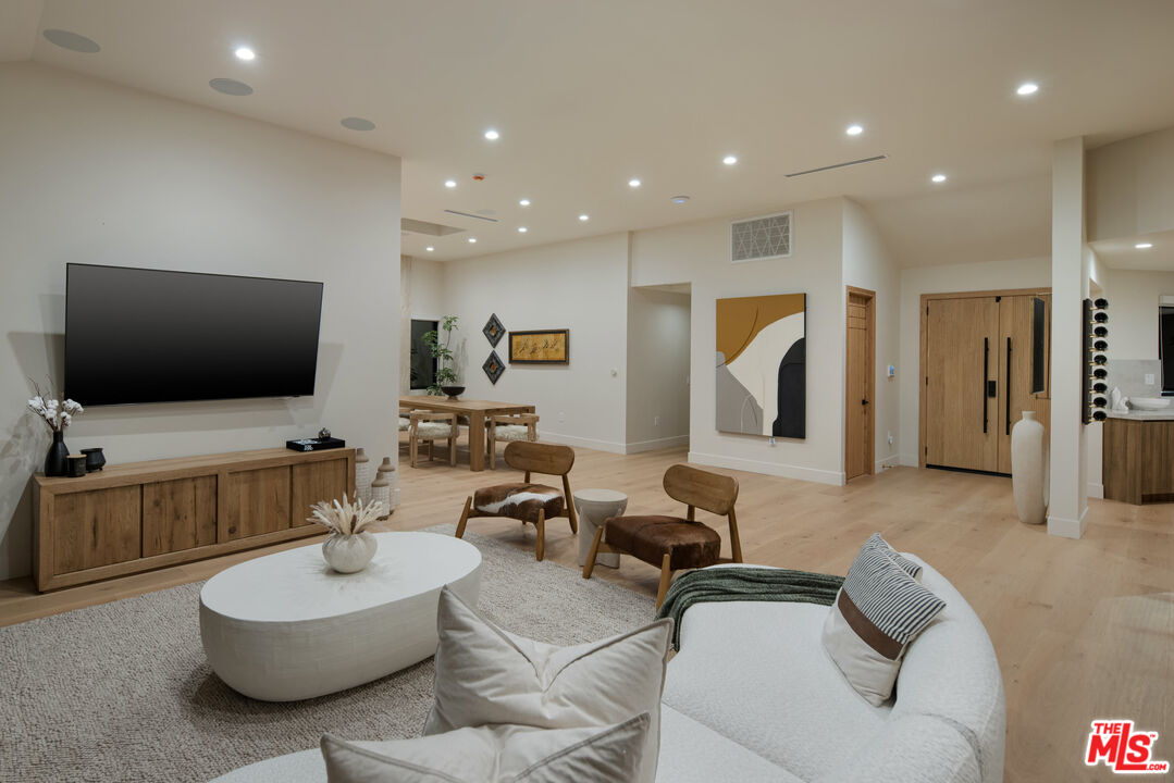 MLS #25610345 image #32