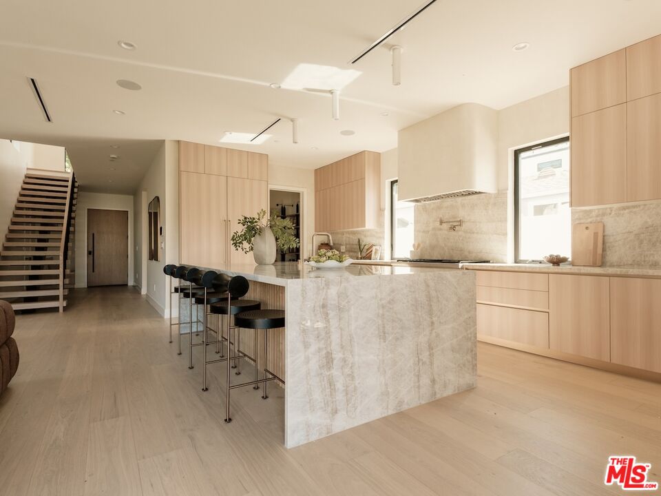 MLS #25610351 image #11