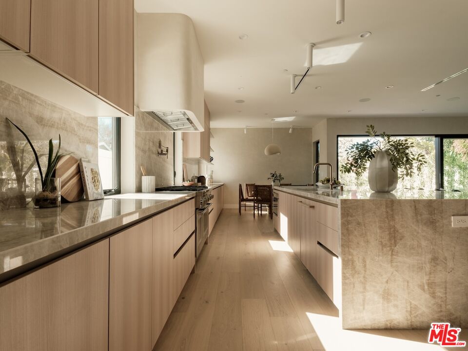 MLS #25610351 image #8