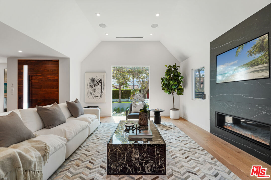 MLS #25610391 image #7