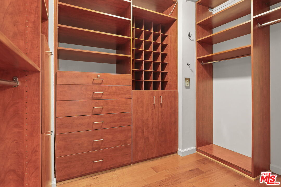 MLS #25610507 image #15