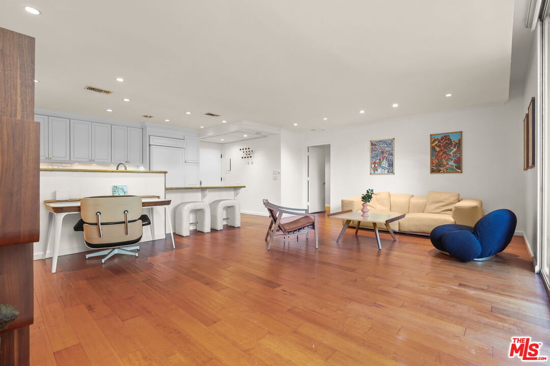 MLS #25610507 image #5