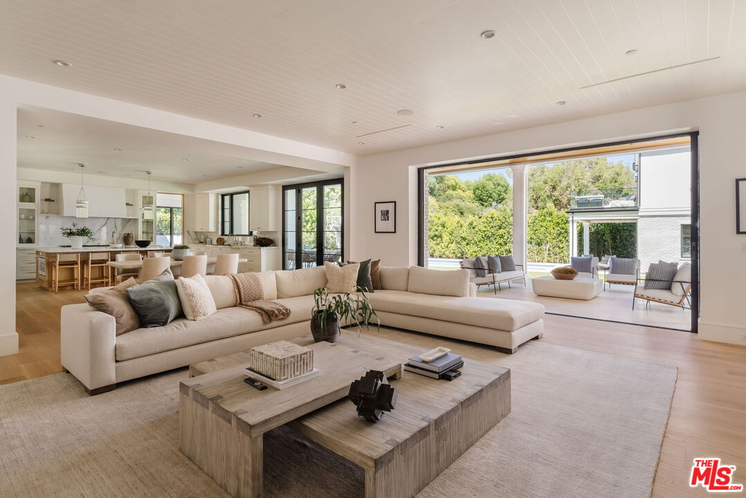 MLS #25610565 image #1