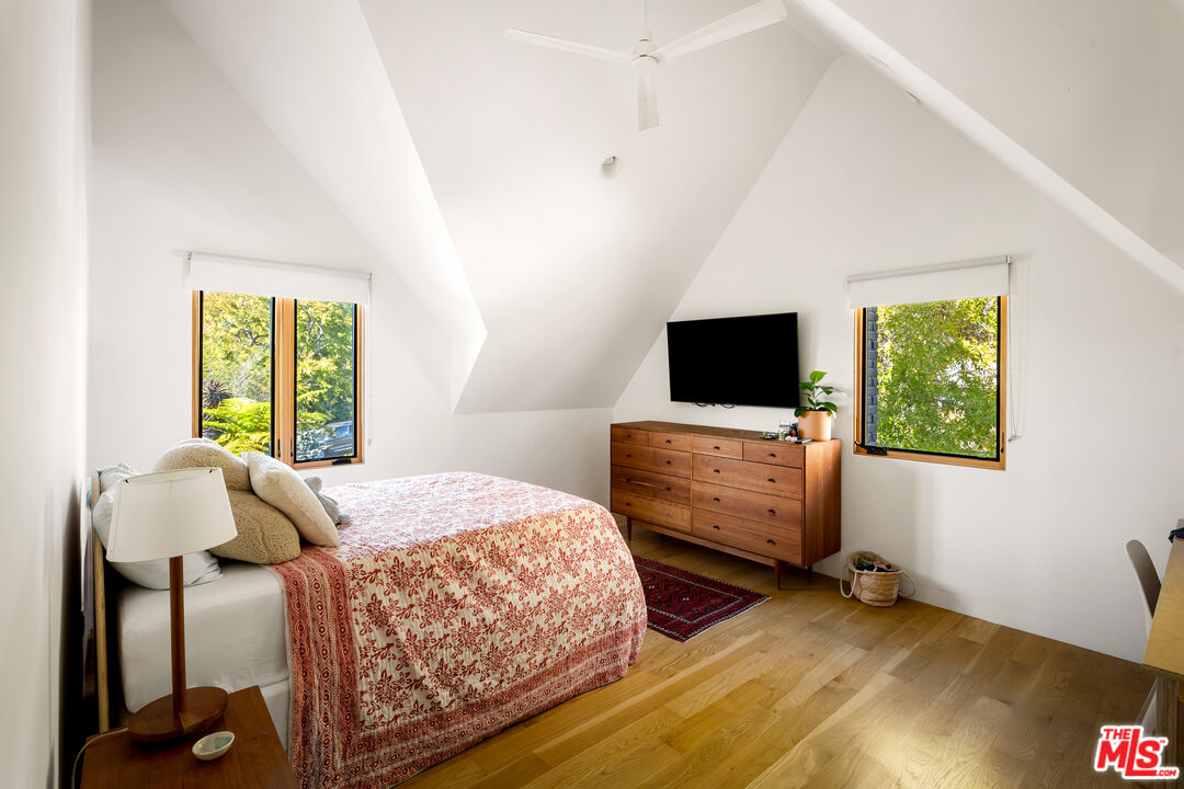 MLS #25610585 image #16