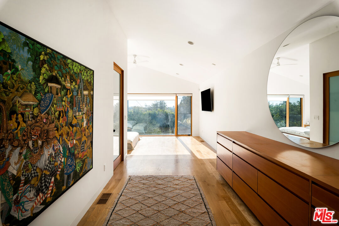 MLS #25610585 image #8