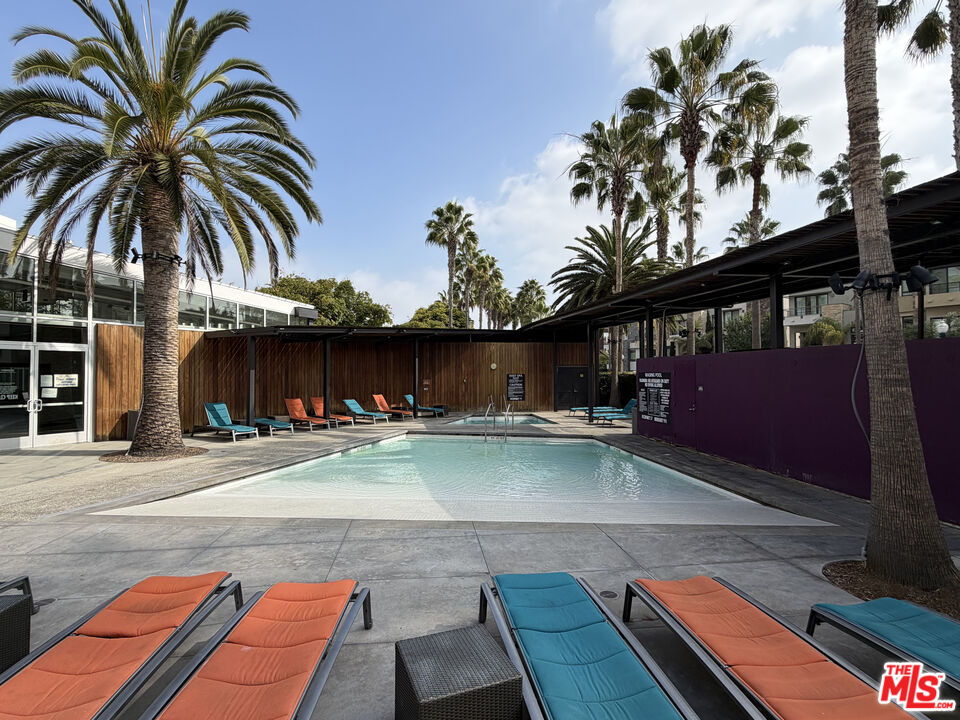 MLS #25610589 image #16