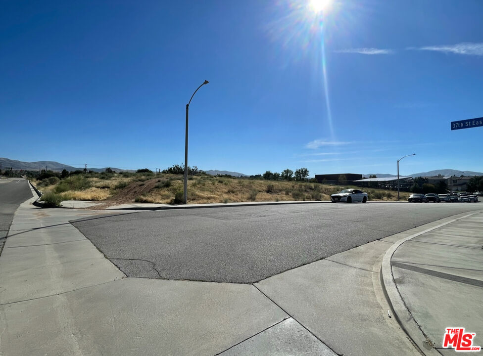 MLS #25610595 image #14