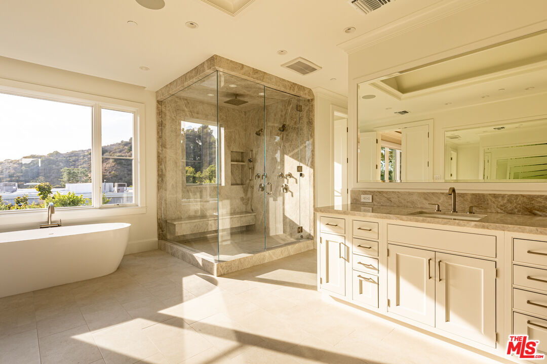 MLS #25610617 image #18