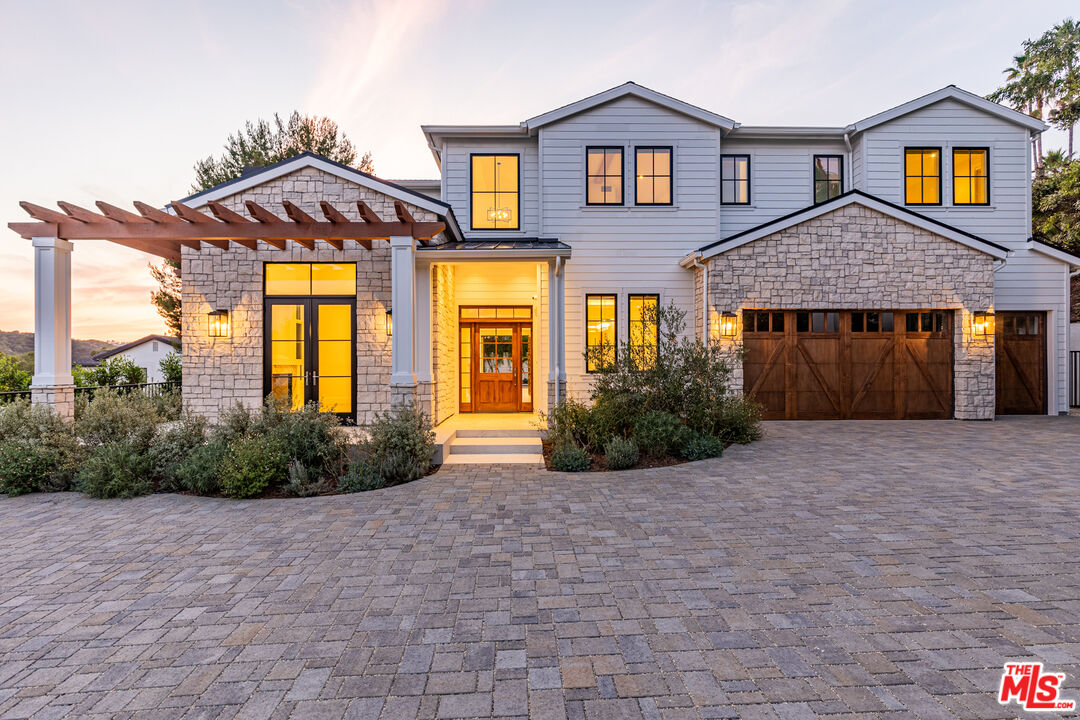 MLS #25610617 image #0