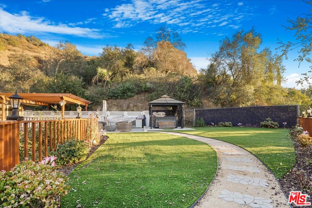 MLS #25610621 image #1