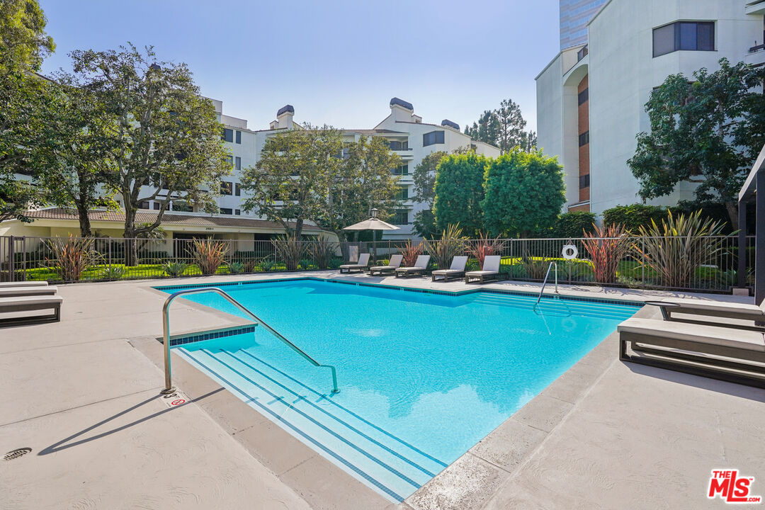 MLS #25610677 image #14