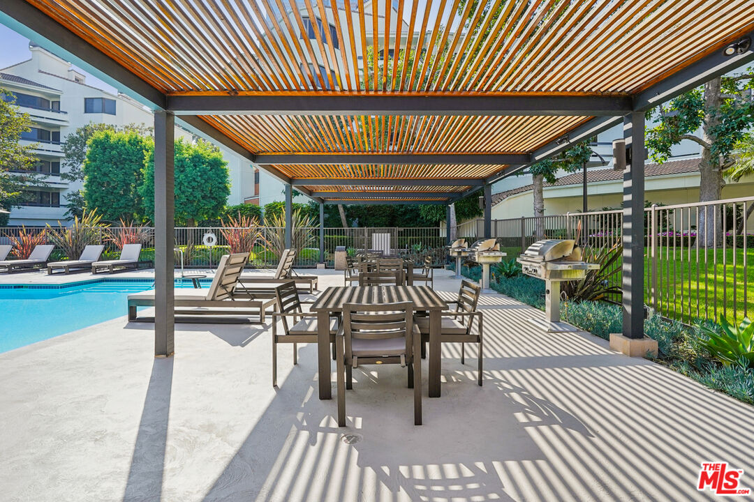 MLS #25610677 image #16