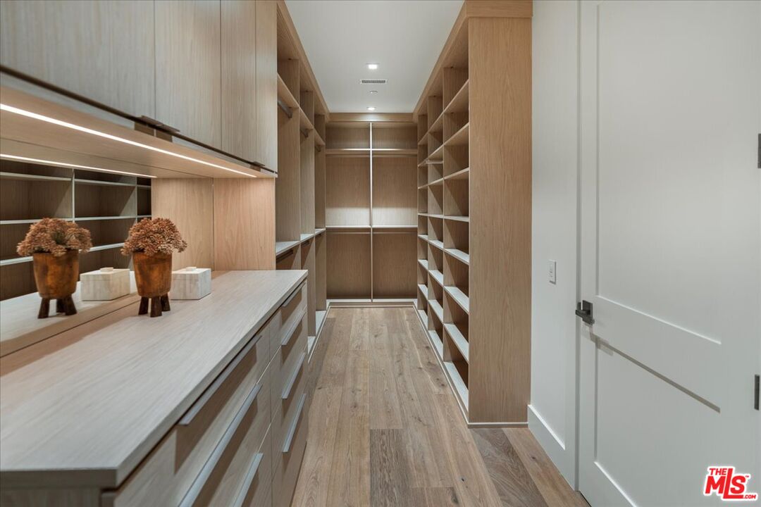 MLS #25610725 image #19