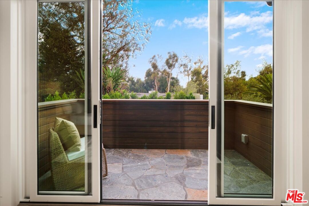 MLS #25610725 image #21