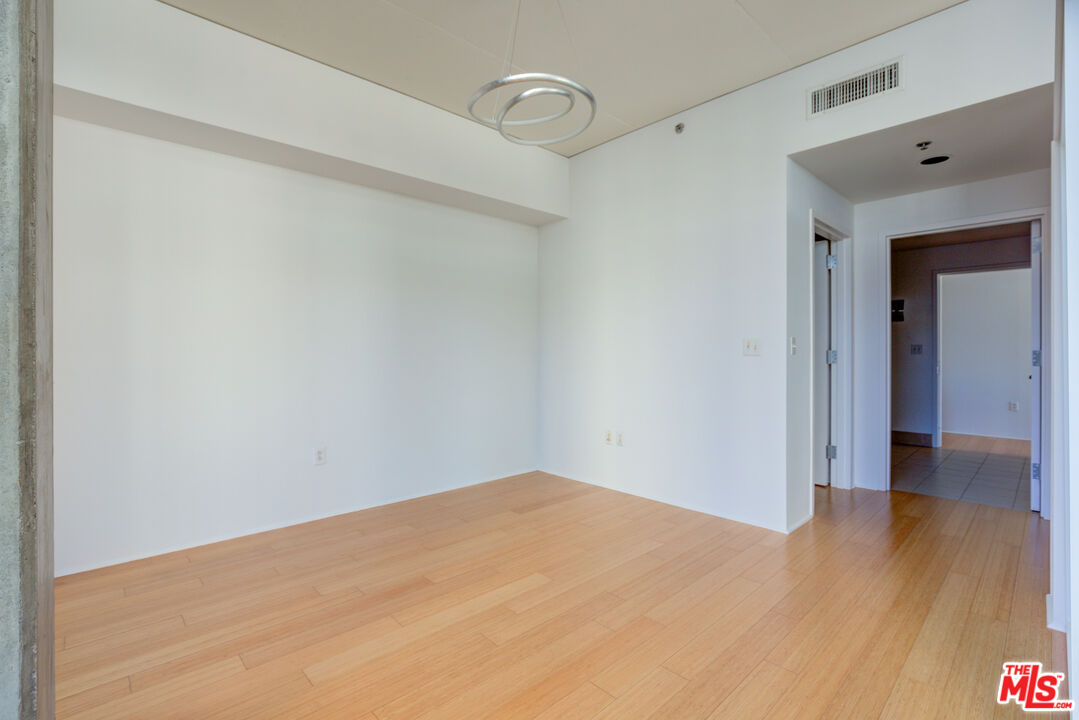 MLS #25610879 image #9