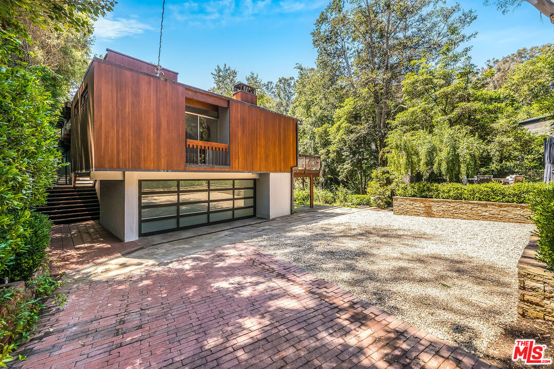 MLS #25610881 image #3