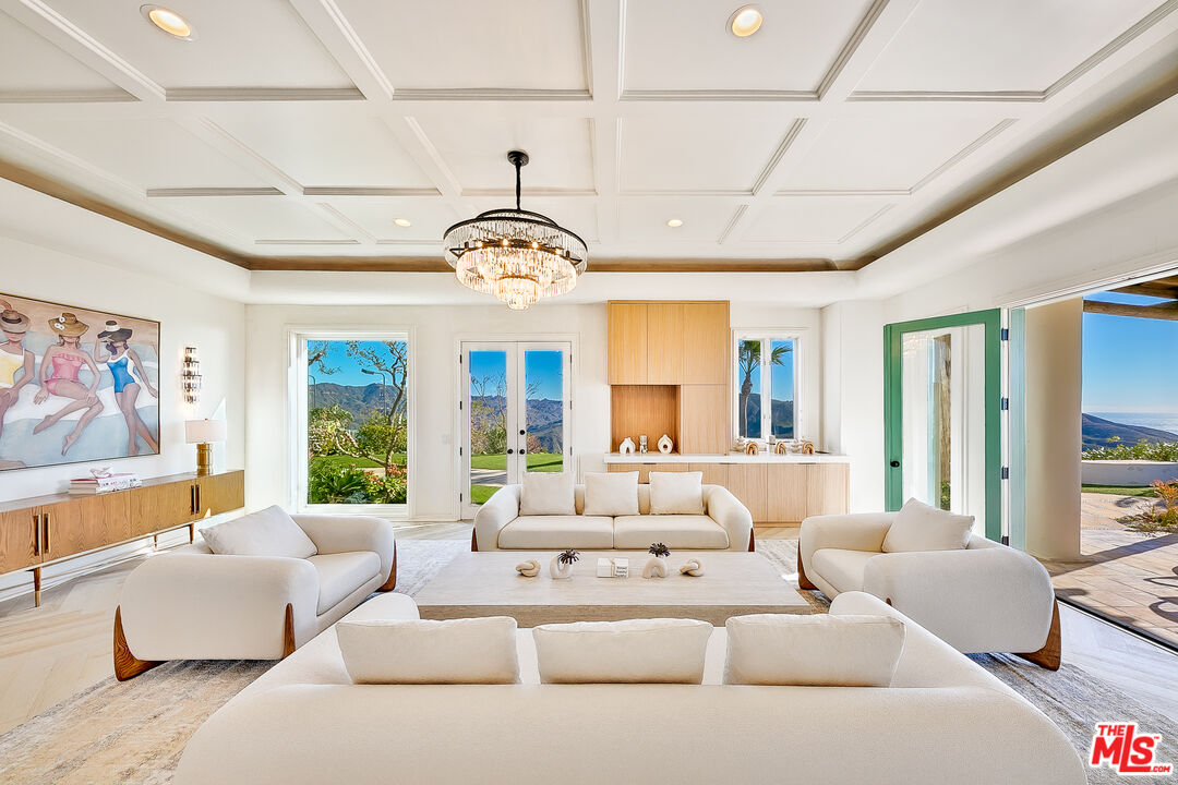 MLS #25610971 image #13