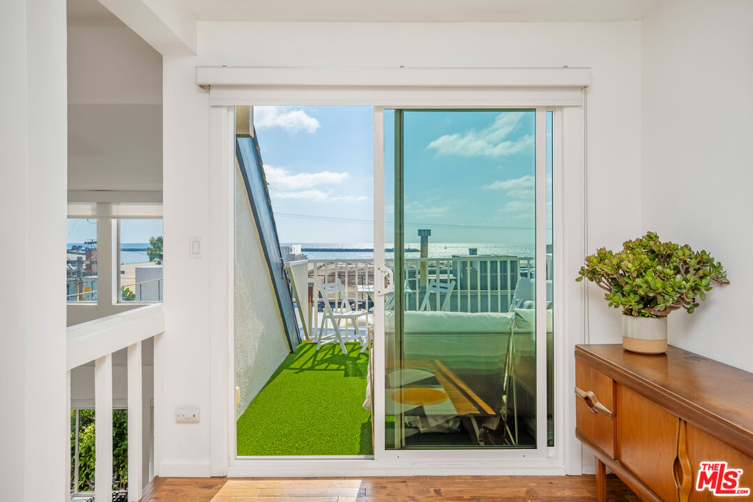 MLS #25610977 image #17