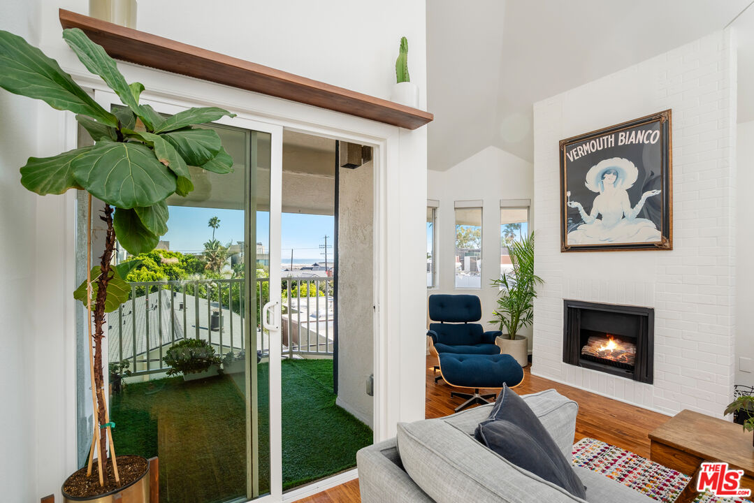 MLS #25610977 image #4