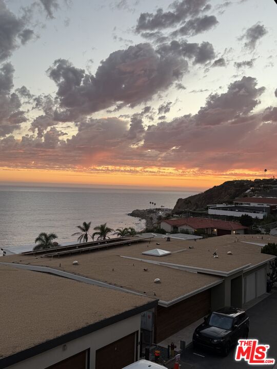 MLS #25610987 image #0