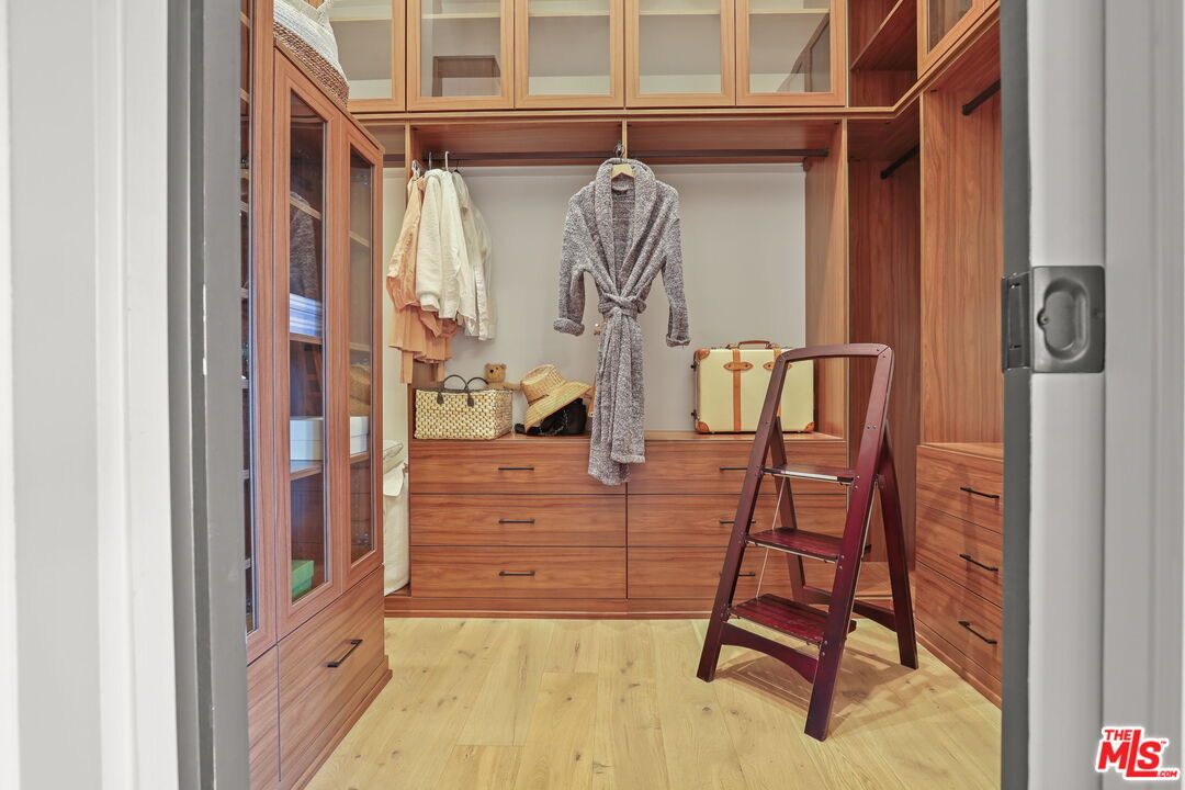 MLS #25610993 image #22