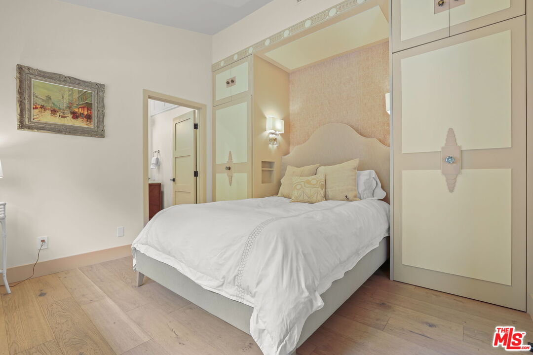 MLS #25610993 image #23