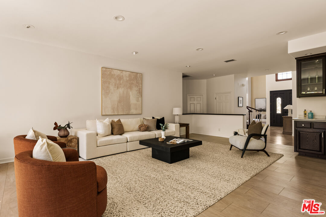 MLS #25611045 image #5