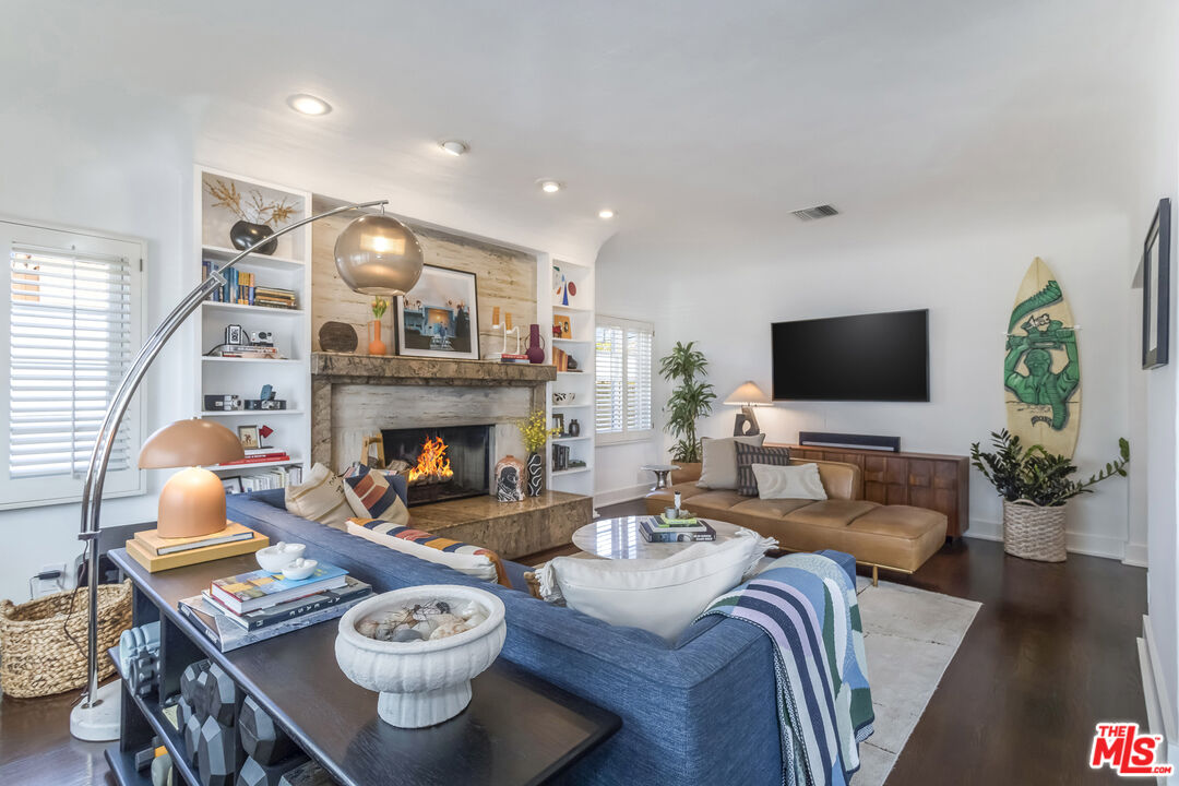 MLS #25611059 image #16