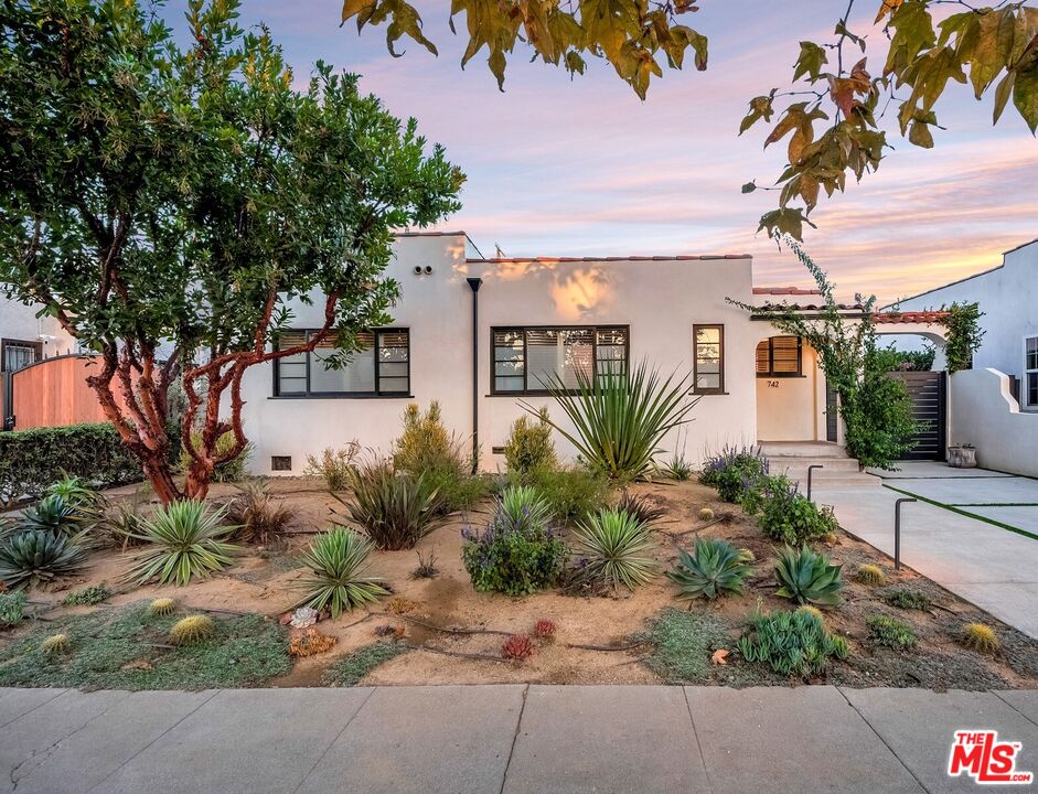 MLS #25611059 image #1