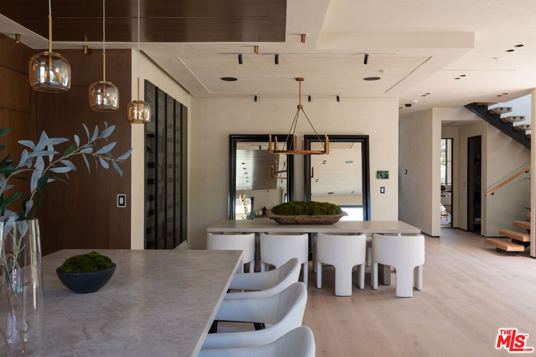 MLS #25611137 image #12