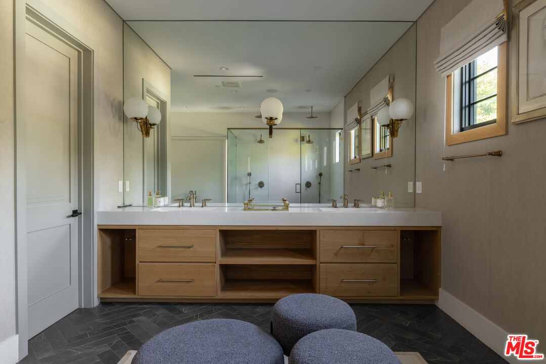 MLS #25611153 image #18