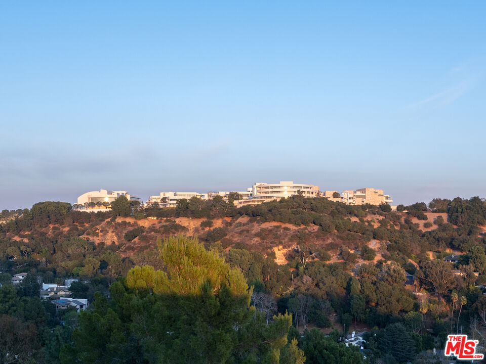 MLS #25611187 image #24