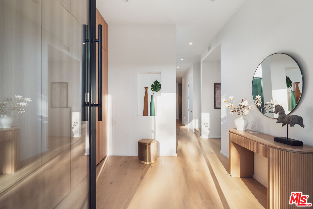 MLS #25611201 image #1