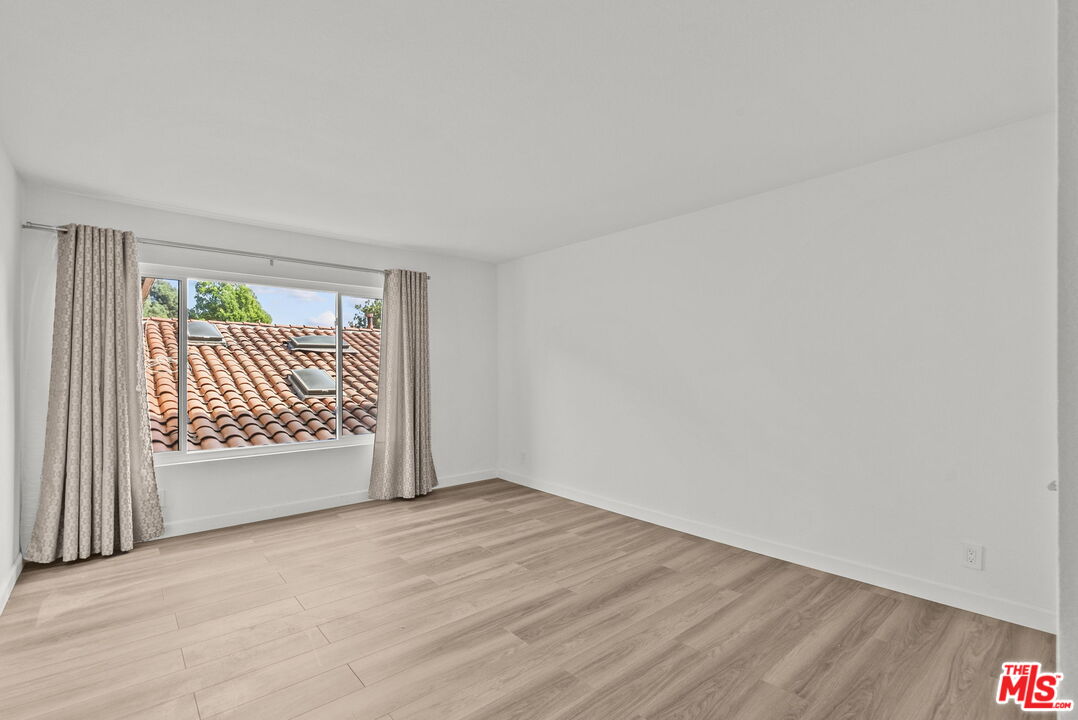 MLS #25611237 image #14