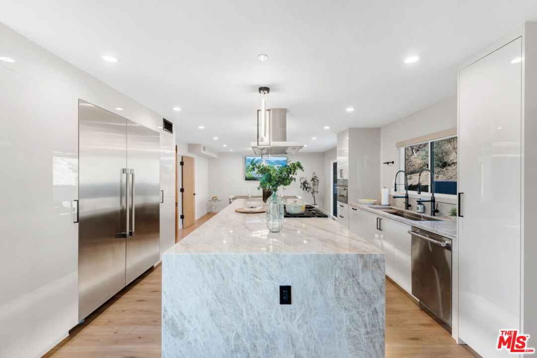 MLS #25611269 image #12